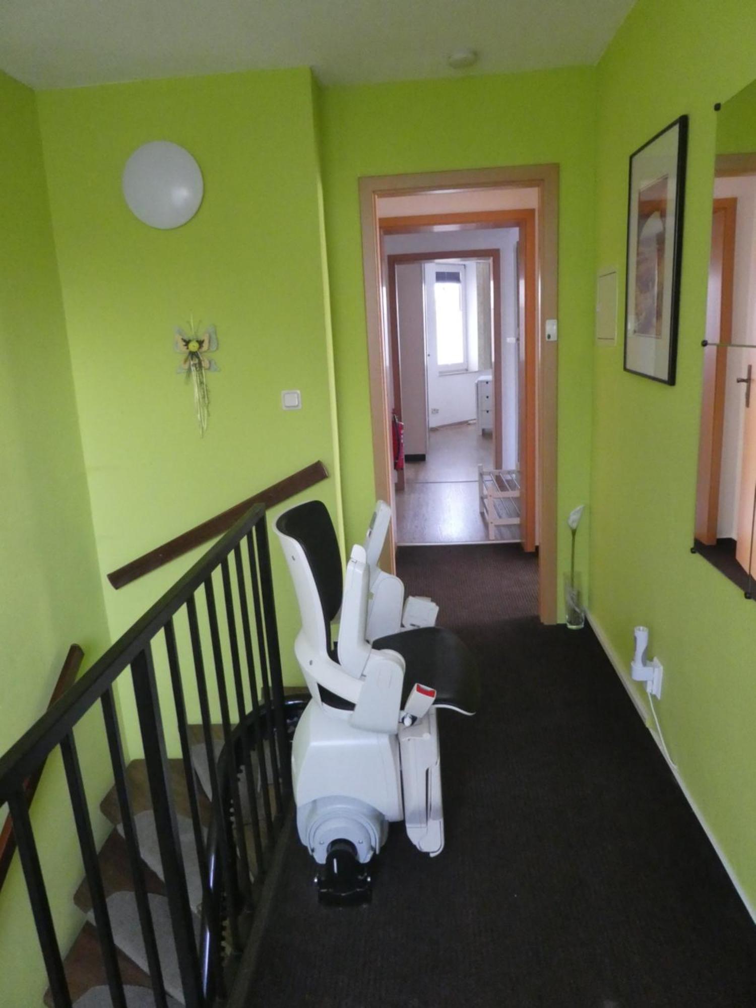 Gaeste-Und Ferienwohnung Magdeburg Alt-Olvenstedt, Zwei Schlafzimmer, Treppenlift, Ruhige Lage, Naehe Klinikum Und Abfahrten A 2 Und A 14 Exterior foto